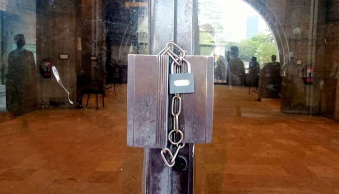 ইশরাককে মেয়র ঘোষণার দাবিতে নগর ভবনে তালা