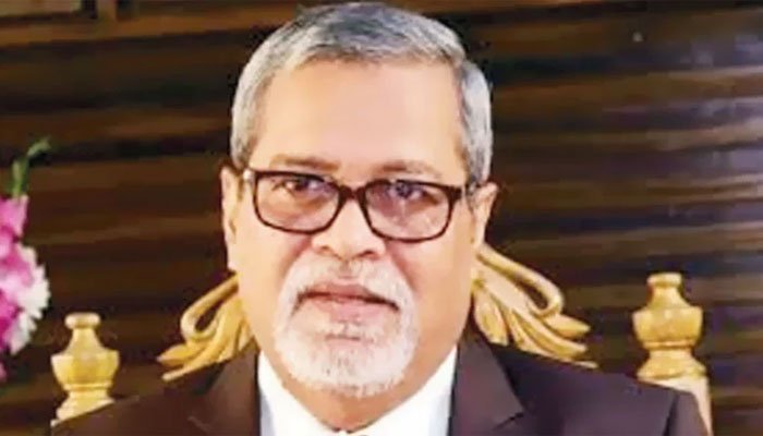 দুপুরে মামলা, সন্ধ্যায় ‘মব’ সৃষ্টি করে পুলিশে সোপর্দ