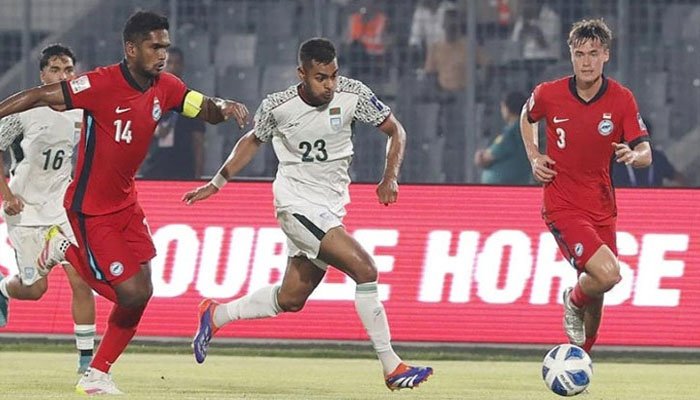 উৎসবমুখর ম্যাচে সিঙ্গাপুরের কাছে হারল বাংলাদেশ