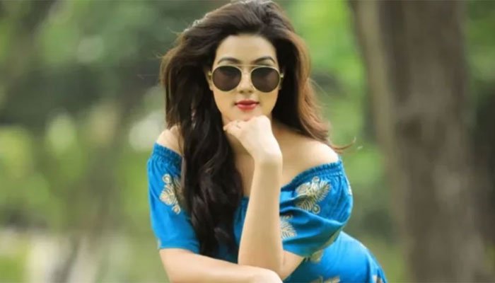 ‘আমি আছি, মরিনাই রে ভাই’